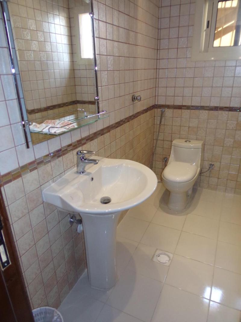 Popular attractions Area Nearby Property